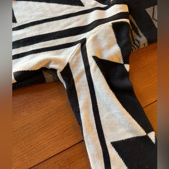 The Limited Black and Gray Long Sleeve Dress - Picture 12 of 13